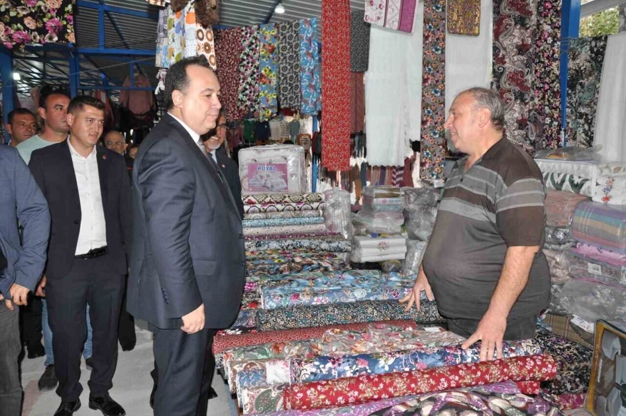 Selendi’de çiftçilere tohum desteği