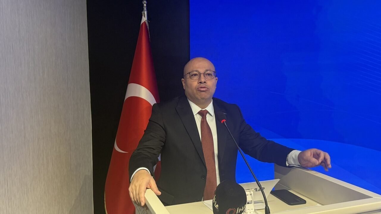 Yarar: "Dünyada güç dengeleri hızla değişiyor. Türkiye, kendi ekonomik modelini geliştirmek zorundadır"