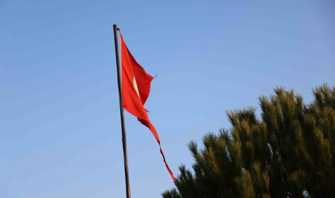 Aydın’ın Köşk ilçesi Cumayanı Mahallesi üst bölgesinde göndere çekilen ve