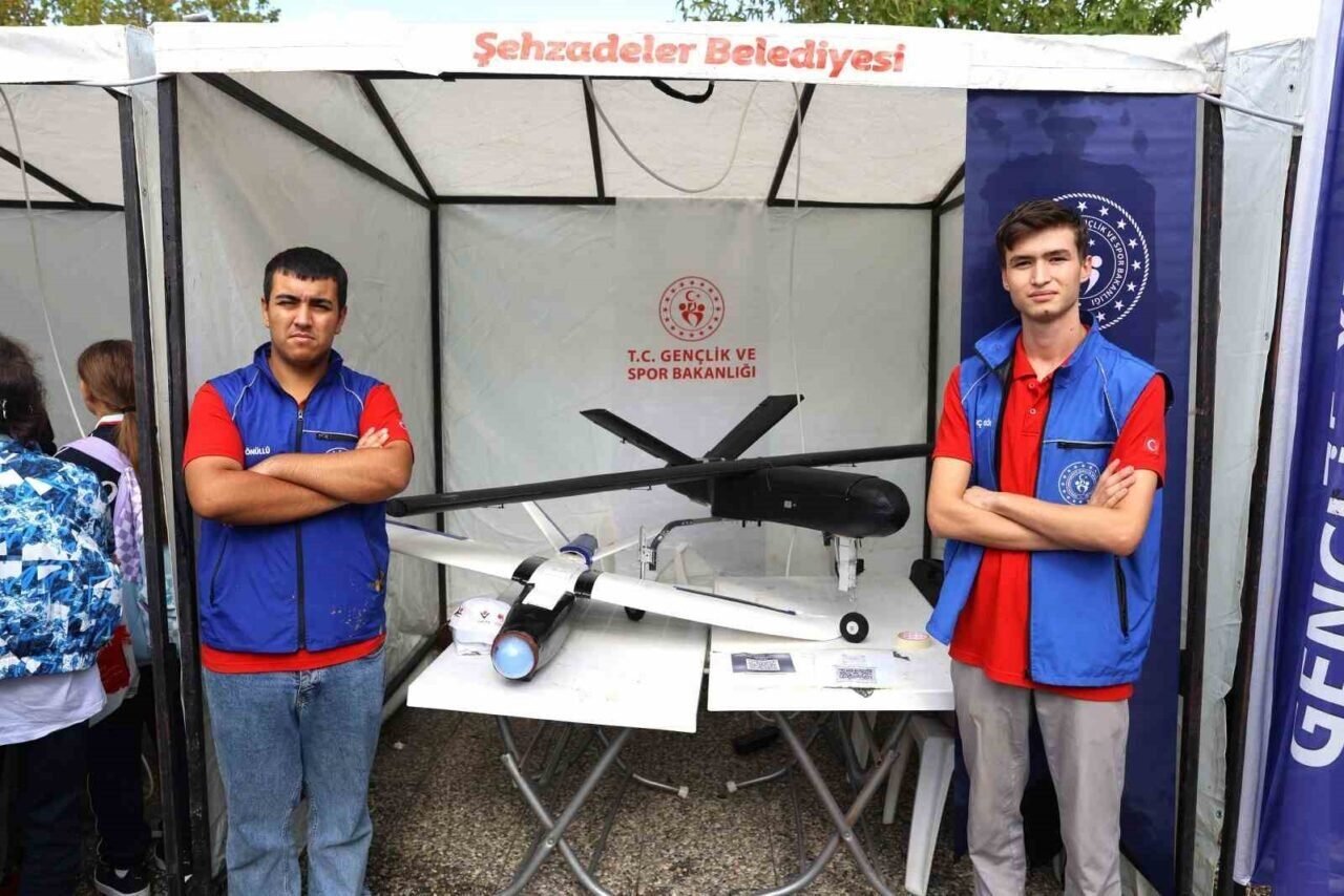 Yunusemre’de bilim şenliği başladı